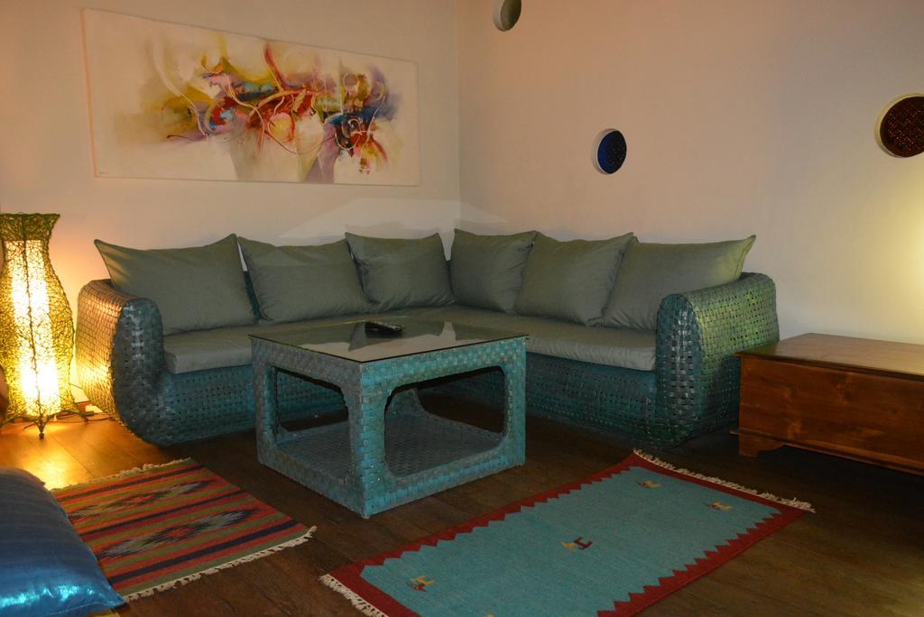 סמיניאק Villa Raquel חדר תמונה