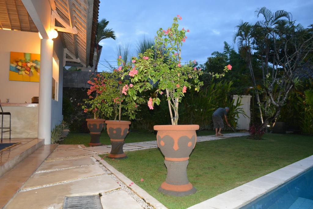 סמיניאק Villa Raquel חדר תמונה