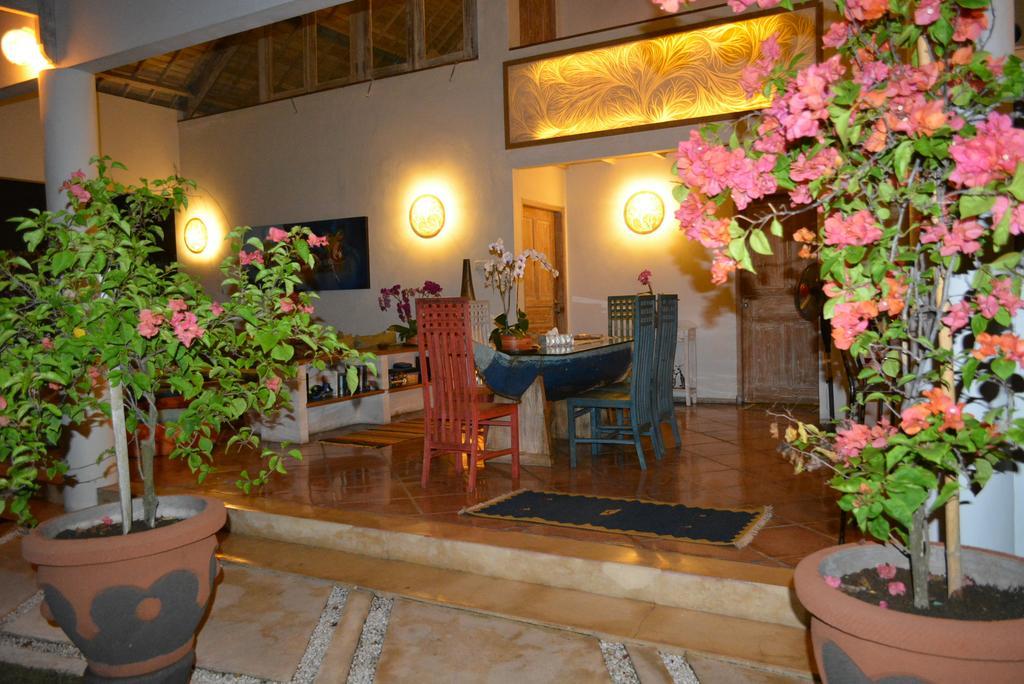 סמיניאק Villa Raquel חדר תמונה